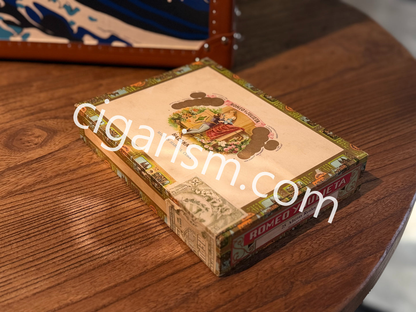 羅密歐與朱麗葉Altezas Reales定制标 ROMEO Y JULIETA Altezas Reales · Coronas