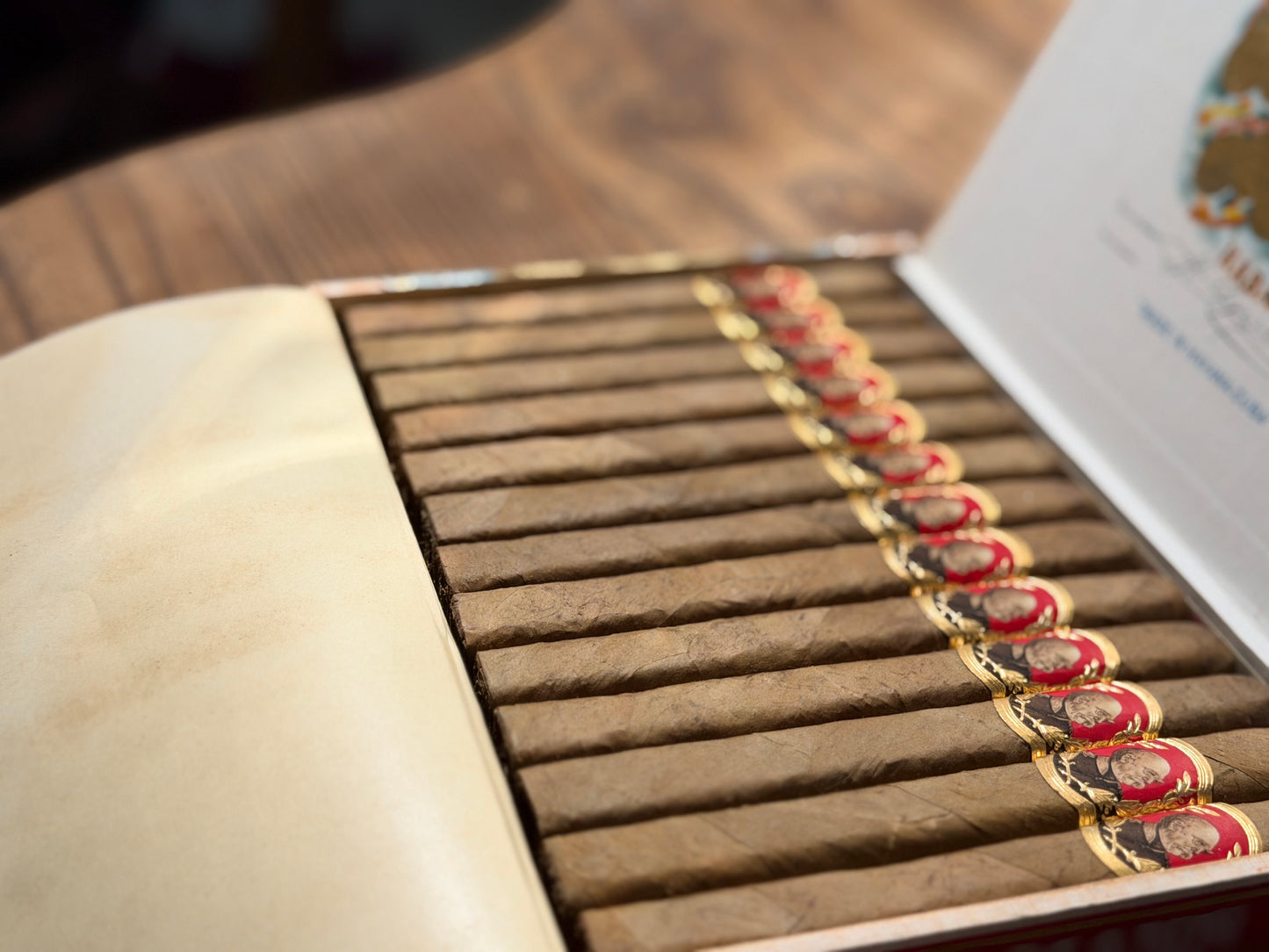 烏普曼 愛德華國王版 H. Upmann  （Edward VII）Coronas