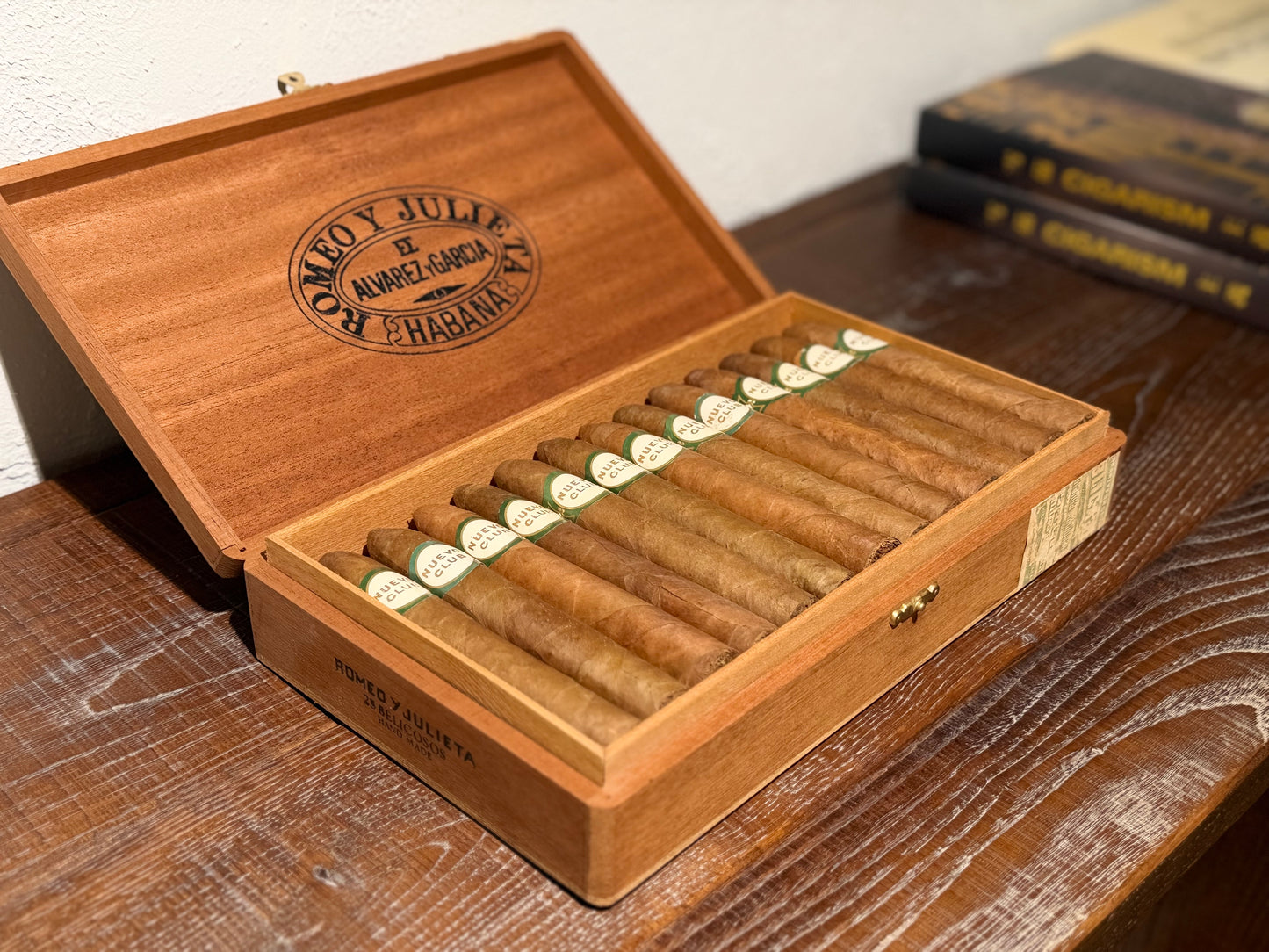 羅密歐與朱麗葉西班牙「NUEVO CLUB」私人訂製標 ROMEO Y JULIETA