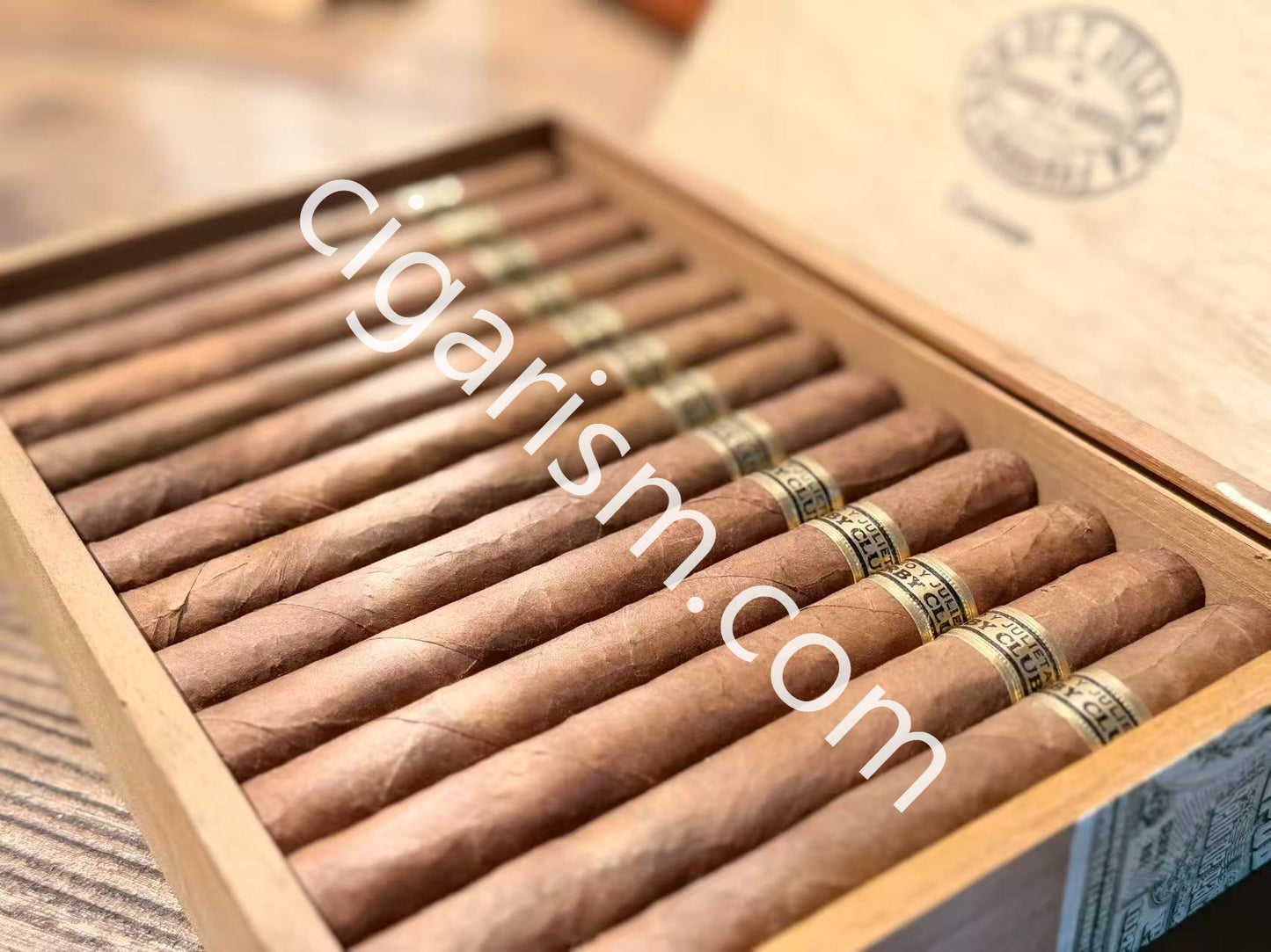 羅密歐與朱麗葉 英國打吡賽馬訂製標 ROMEO Y JULIETA Coronas